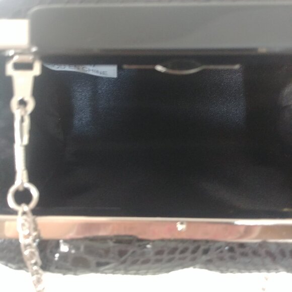 Hard Shell black snakeskin leather look clutch bag silver chain - Picture 12 of 12